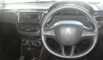 Used Peugeot 208 2015 full